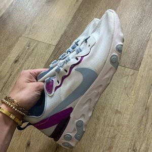 Women’s Nike React Element 55